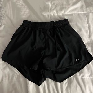 ALO Yoga Stride Short
